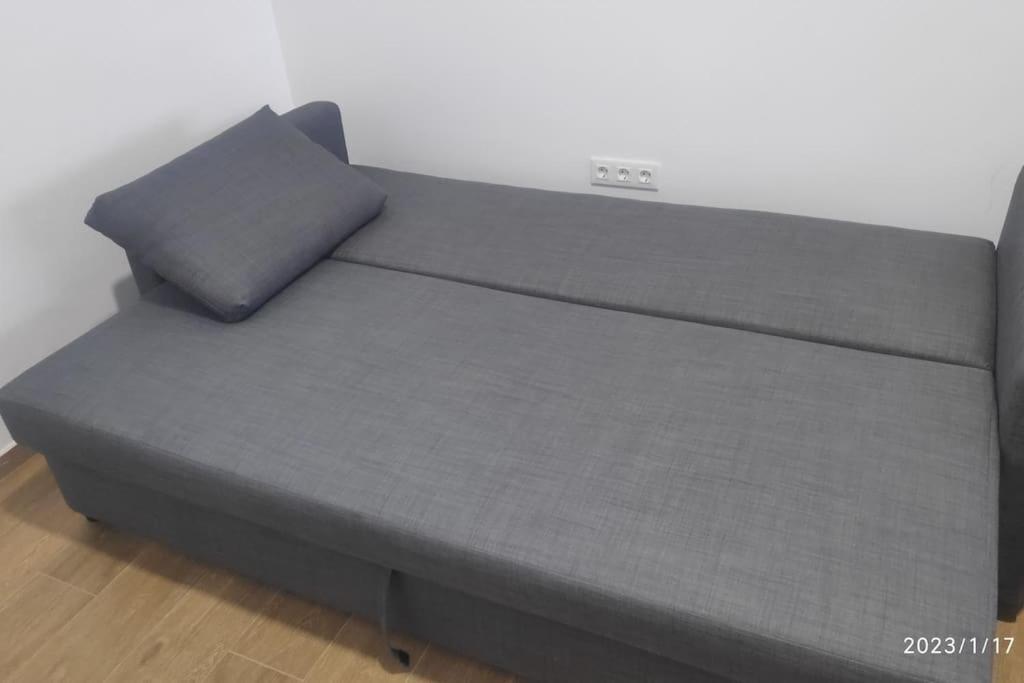 Precioso Apartamento Con Magnifico Patio. Sant Feliu de Llobregat Exteriör bild
